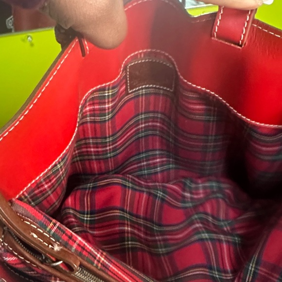 Chic Red Leather Shoulder Bag - Picture 4 of 6